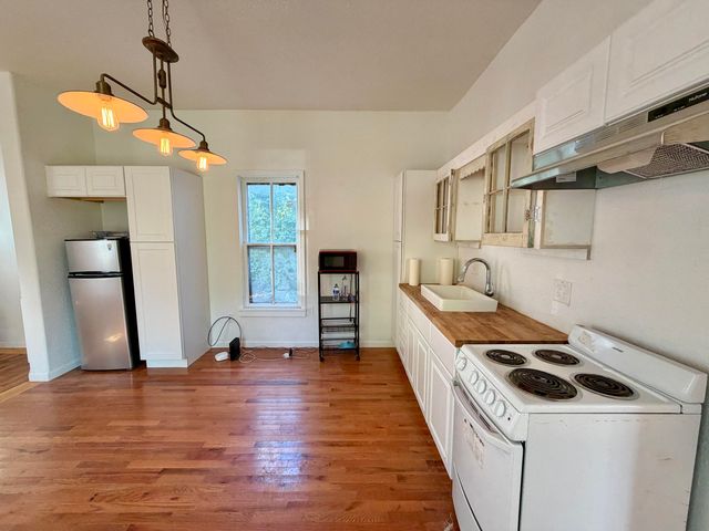 811 S Connor Avenue, Joplin, MO 64801