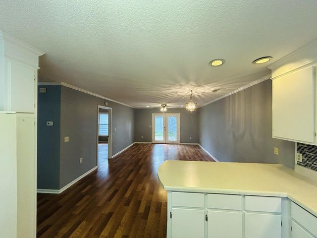 4 Thomas Walter Circle, Santee, SC 29142