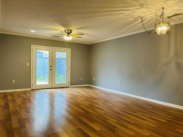 4 Thomas Walter Circle, Santee, SC 29142