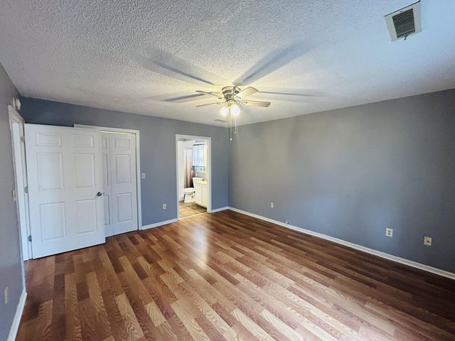 4 Thomas Walter Circle, Santee, SC 29142
