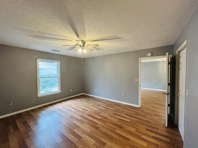 4 Thomas Walter Circle, Santee, SC 29142