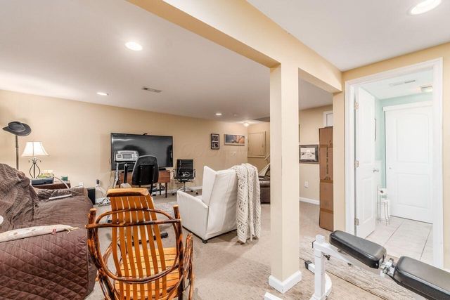 8170 Artisan Way, Reynoldsburg, OH 43068