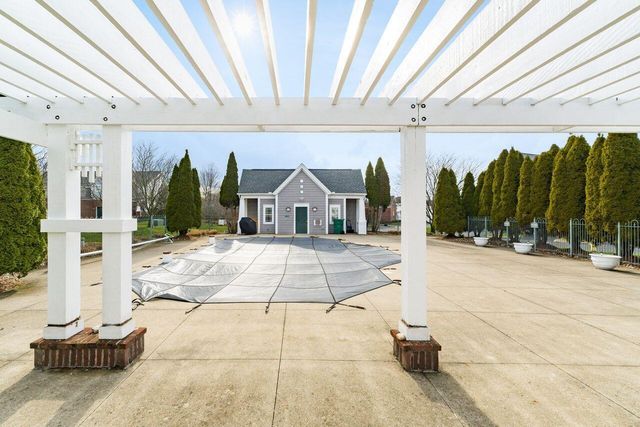 8170 Artisan Way, Reynoldsburg, OH 43068