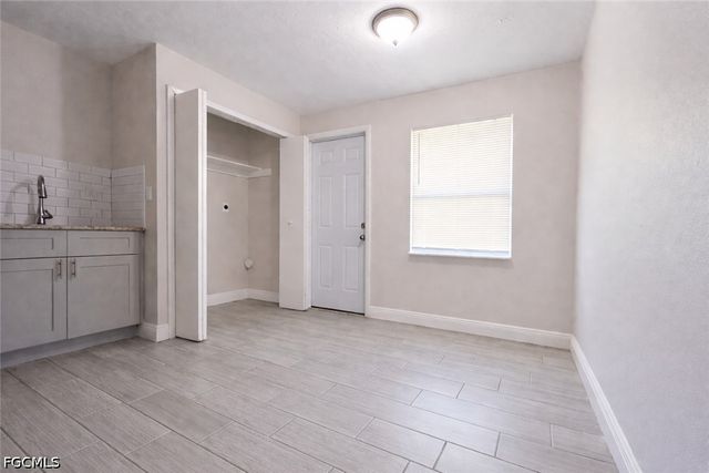 5451 11th AVE, Fort Myers, FL 33907