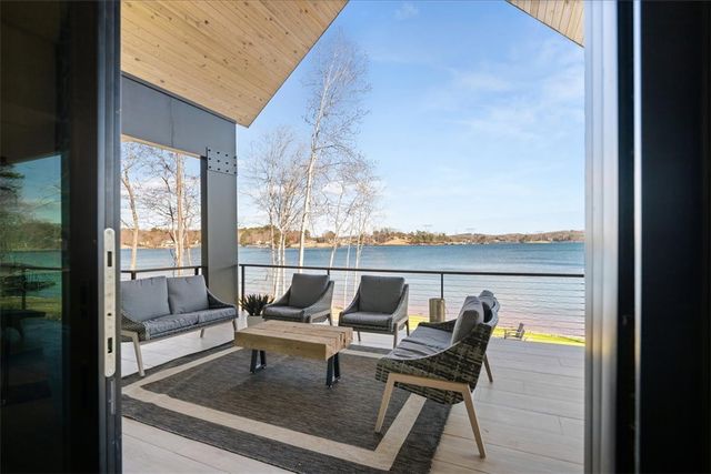 12048 Carnelda Drive, Seneca, SC 29672