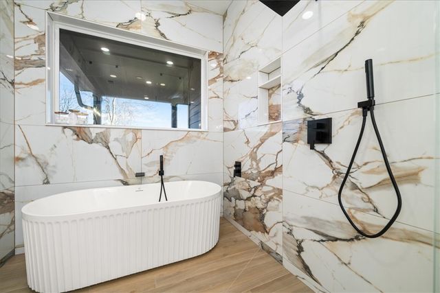 12048 Carnelda Drive, Seneca, SC 29672