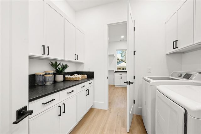 12048 Carnelda Drive, Seneca, SC 29672