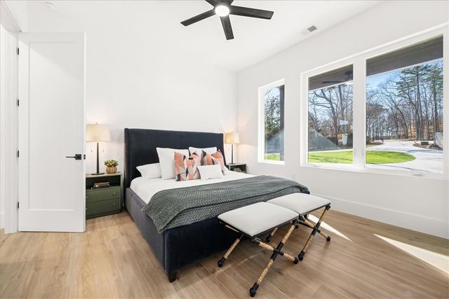 12048 Carnelda Drive, Seneca, SC 29672