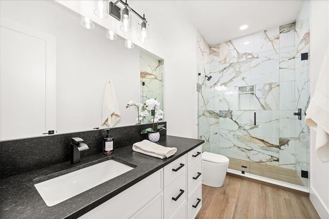 12048 Carnelda Drive, Seneca, SC 29672