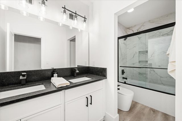 12048 Carnelda Drive, Seneca, SC 29672