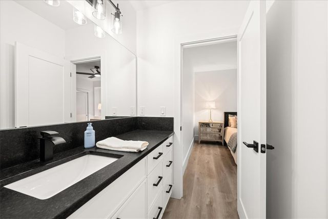 12048 Carnelda Drive, Seneca, SC 29672