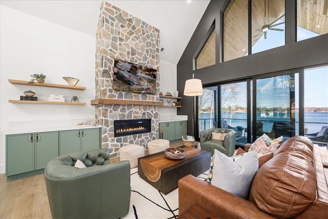 12048 Carnelda Drive, Seneca, SC 29672