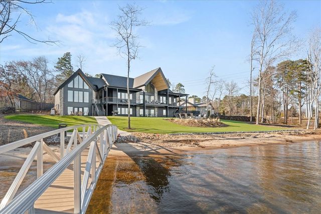 12048 Carnelda Drive, Seneca, SC 29672