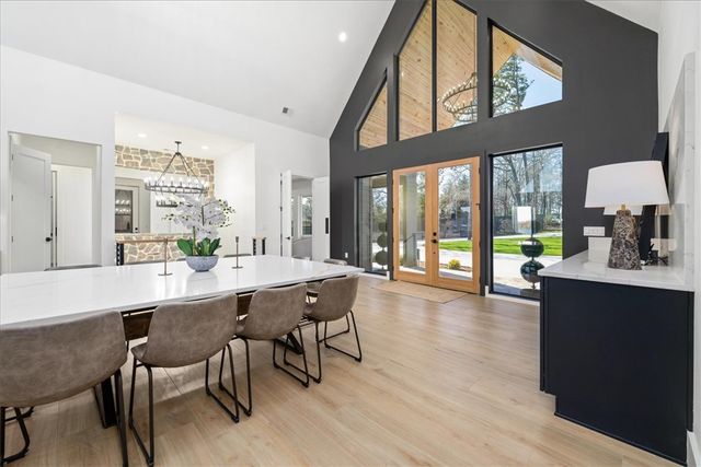 12048 Carnelda Drive, Seneca, SC 29672