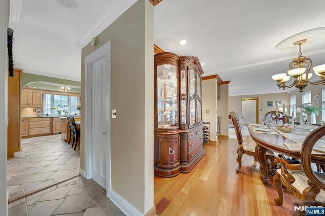 16 Shephard Road, West Milford, NJ 07421