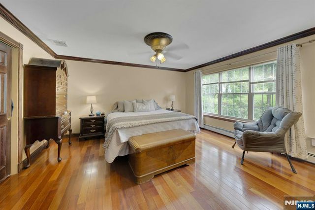 16 Shephard Road, West Milford, NJ 07421