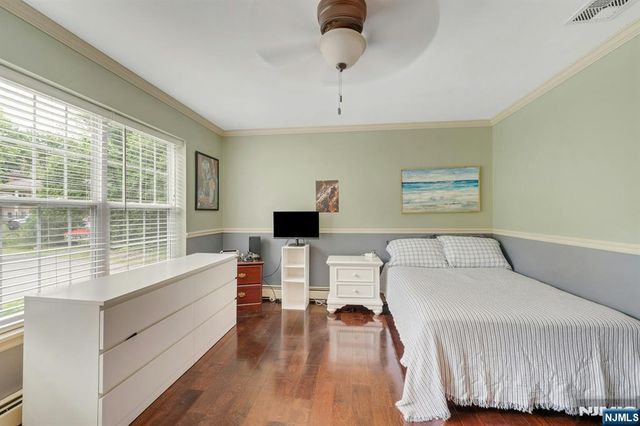 16 Shephard Road, West Milford, NJ 07421