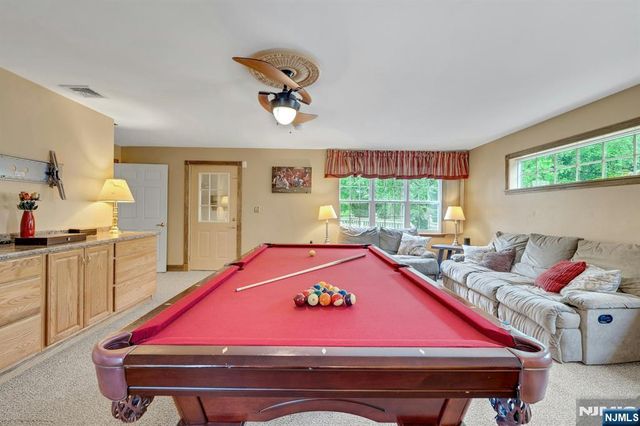 16 Shephard Road, West Milford, NJ 07421