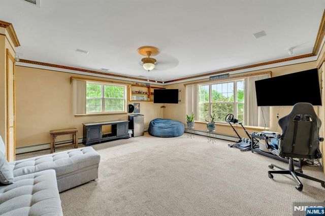 16 Shephard Road, West Milford, NJ 07421