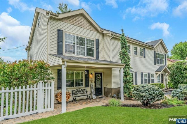 16 Shephard Road, West Milford, NJ 07421