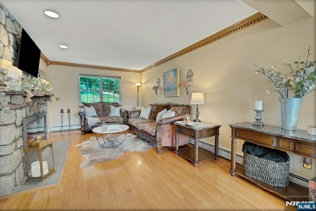 16 Shephard Road, West Milford, NJ 07421