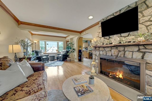16 Shephard Road, West Milford, NJ 07421