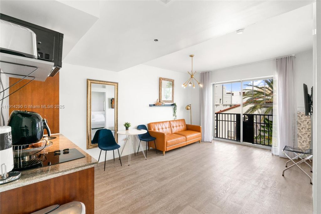 1060 Ocean Dr D307, Miami Beach, FL 33139