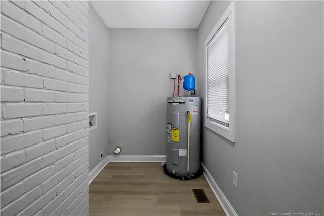 128 W Circle Court, Fayetteville, NC 28301