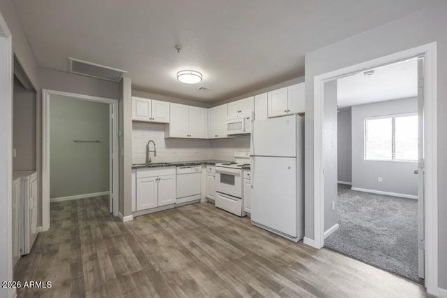 16033 N 25TH Street 7, Phoenix, AZ 85032
