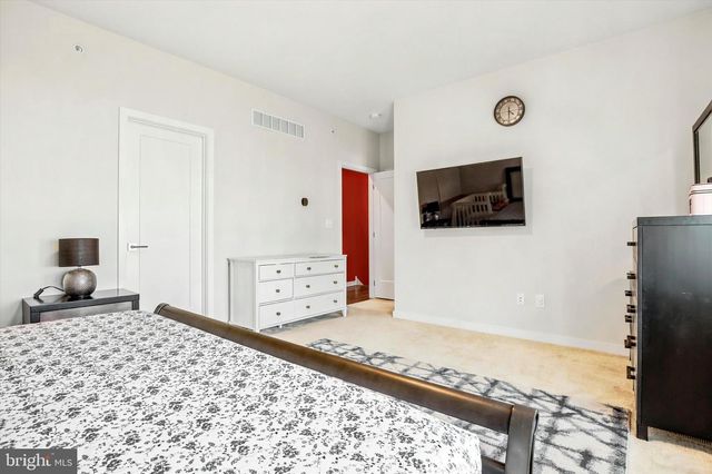 604 MCNAIR DR, Warrington, PA 18976