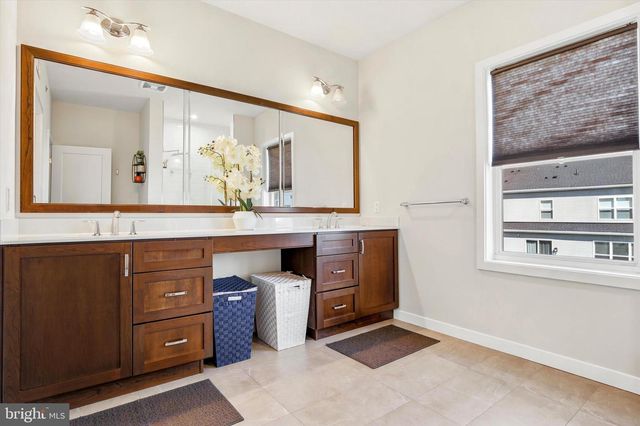 604 MCNAIR DR, Warrington, PA 18976