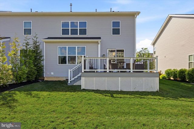604 MCNAIR DR, Warrington, PA 18976