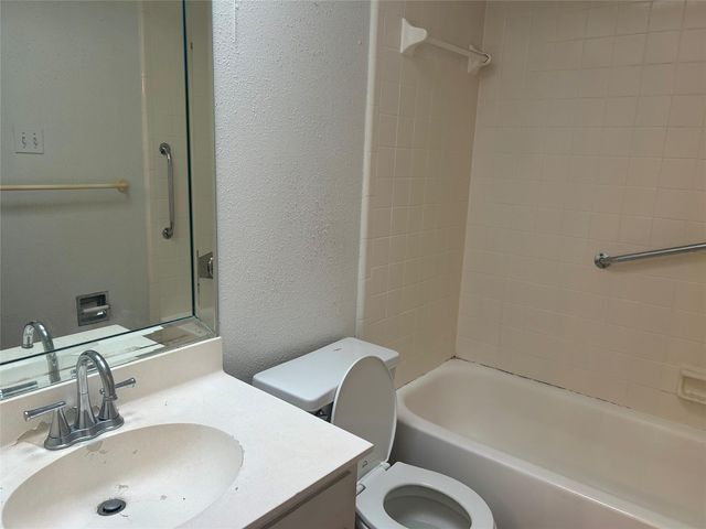 13190 Trail Hollow Drive 3190, Houston, TX 77079