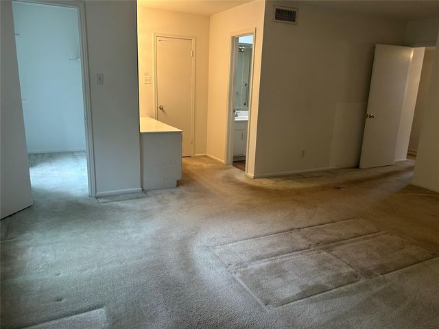 13190 Trail Hollow Drive 3190, Houston, TX 77079