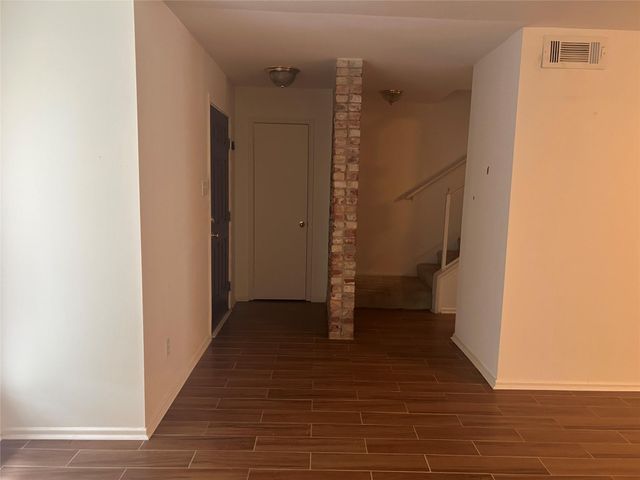 13190 Trail Hollow Drive 3190, Houston, TX 77079