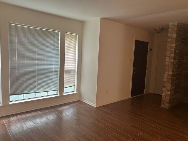 13190 Trail Hollow Drive 3190, Houston, TX 77079