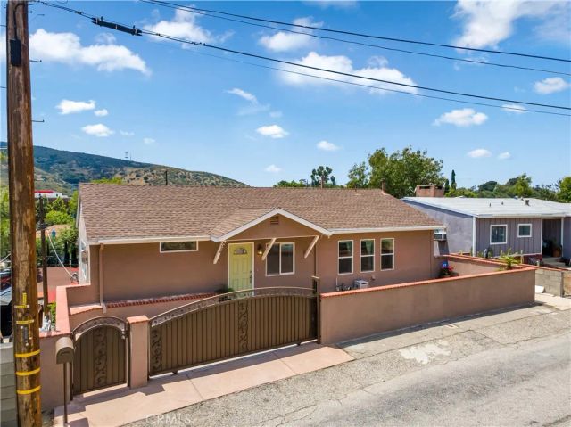 8926 Oswego Street, Sunland, CA 91040