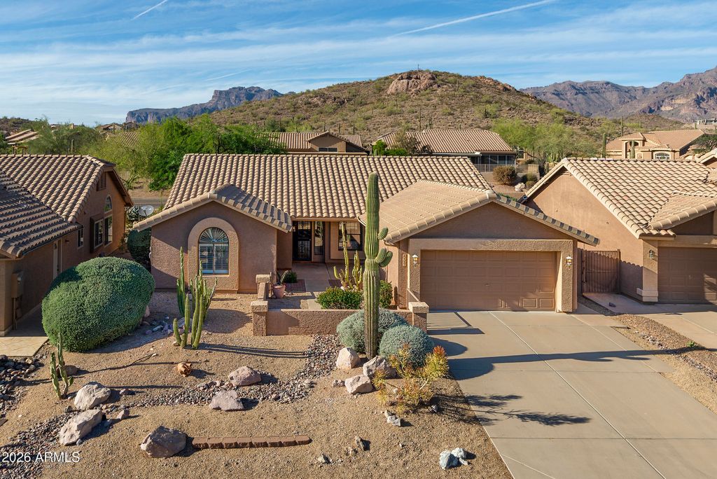 8442 E GOLDEN CHOLLA Drive, Gold Canyon, AZ 85118