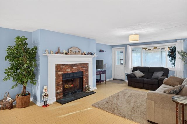 13 Hilltop Drive 13, Sandwich, MA 02563