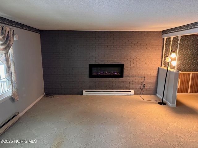 318 N Daniel Street, Edgerton, OH 43517