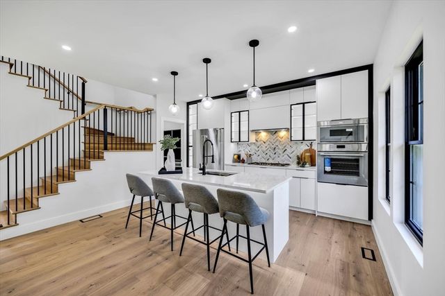 2 Buttercup Lane, Yarmouth, MA 02664