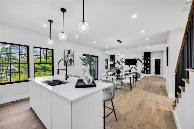 2 Buttercup Lane, Yarmouth, MA 02664