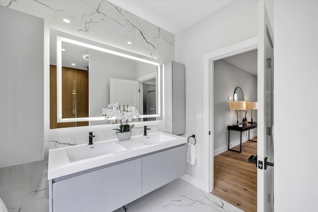 2 Buttercup Lane, Yarmouth, MA 02664