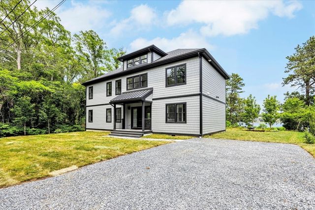 2 Buttercup Lane, Yarmouth, MA 02664