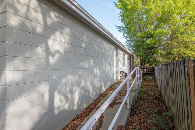 2826 W SHELTON AVENUE, Tampa, FL 33611