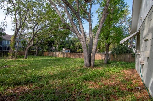 2826 W SHELTON AVENUE, Tampa, FL 33611