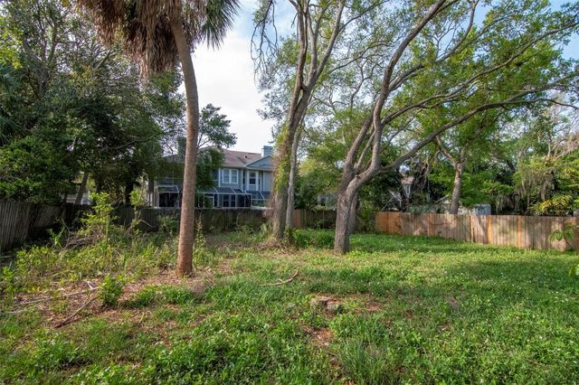 2826 W SHELTON AVENUE, Tampa, FL 33611