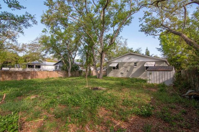 2826 W SHELTON AVENUE, Tampa, FL 33611