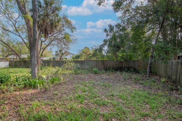 2826 W SHELTON AVENUE, Tampa, FL 33611