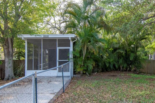 2826 W SHELTON AVENUE, Tampa, FL 33611